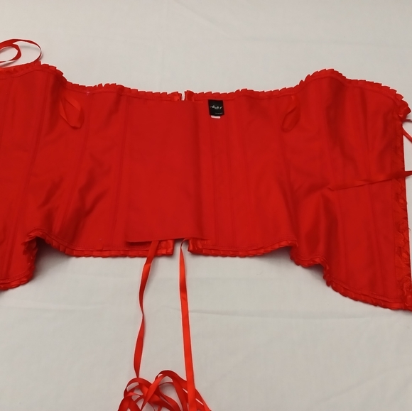 Corset with drawstrings - Picture 3 of 6